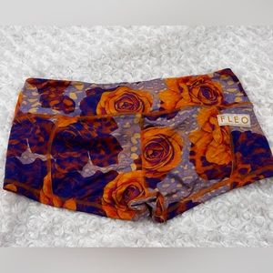 Fleo XL Roses Great Condition LRC